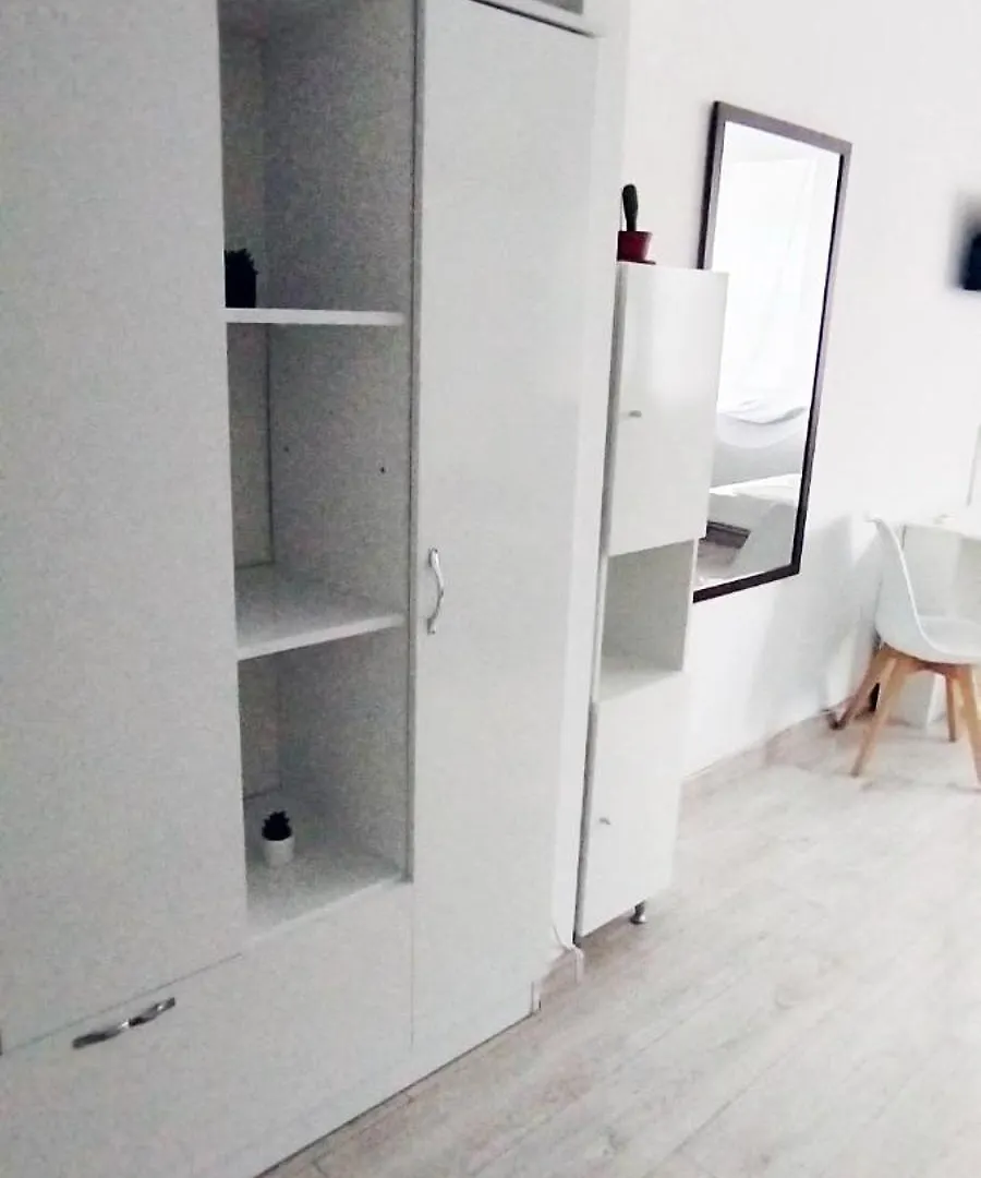 Cozy Studio Magheru Bucharest Apartment