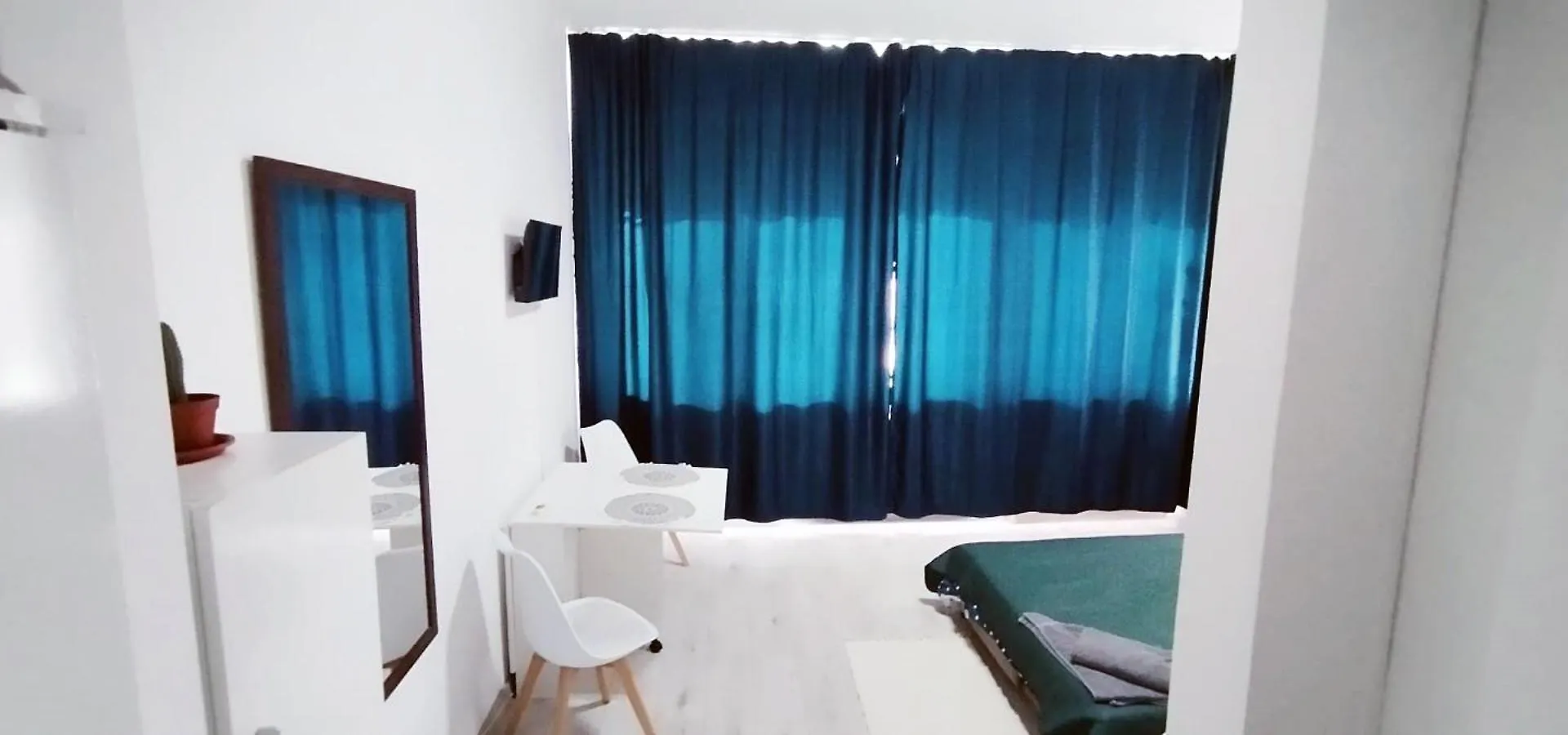 Cozy Studio Magheru Bucharest Apartment